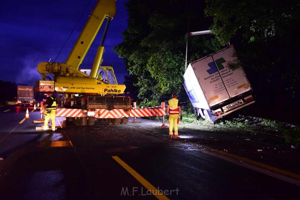 Schwerer VU A 3 Rich Oberhausen Hoehe AK Leverkusen P169.JPG - Miklos Laubert